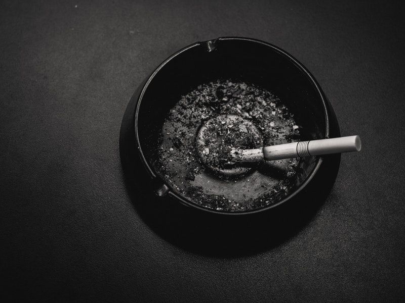 Aku, Kau, dan Sebatang Rokok